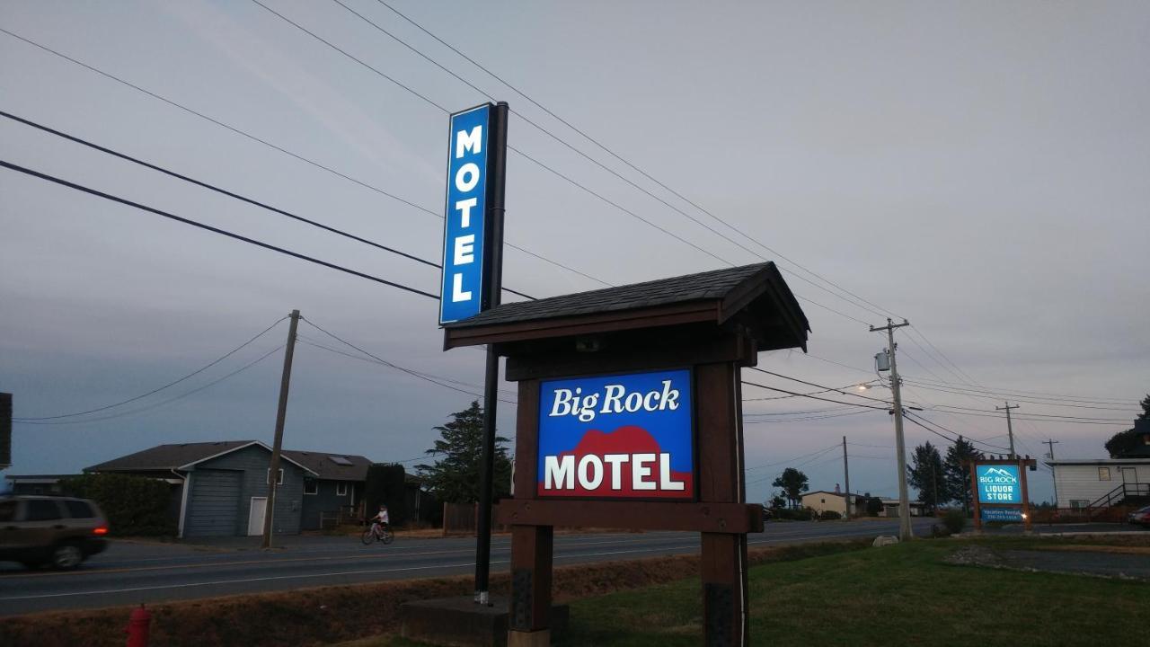 Big Rock Motel Campbell River Extérieur photo