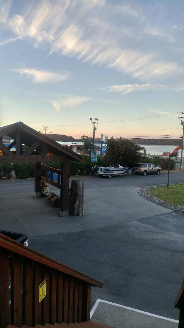 Big Rock Motel Campbell River Extérieur photo